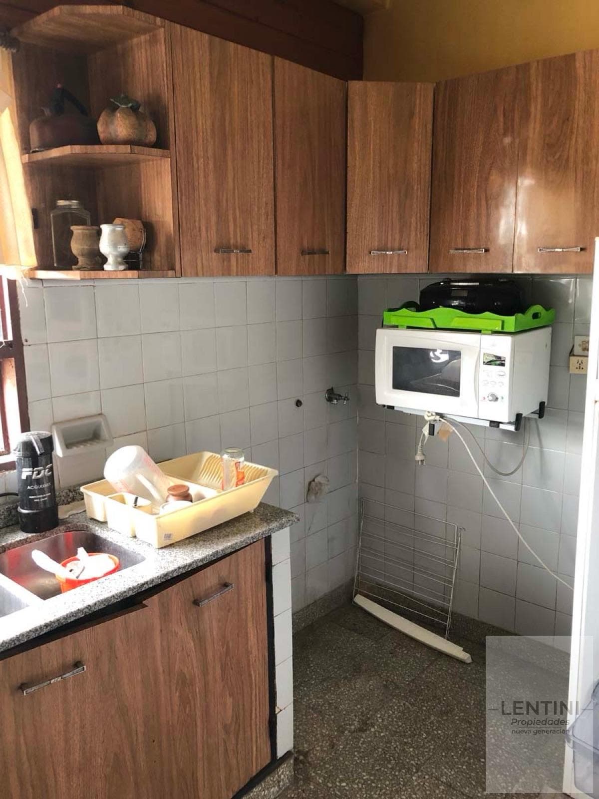 4-room apartment for sale, with a front balcony and a garden in UC