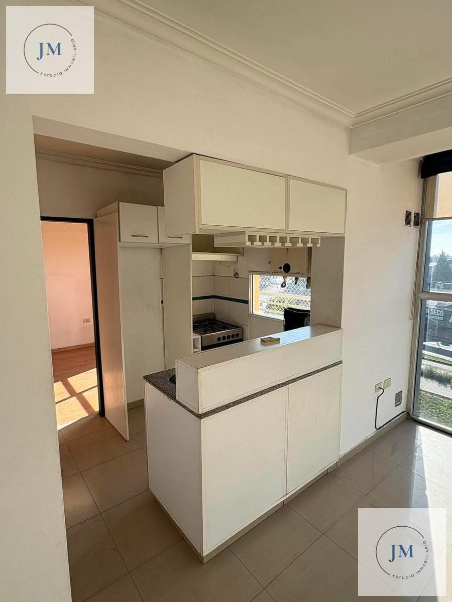Super bright apartment in Haedo