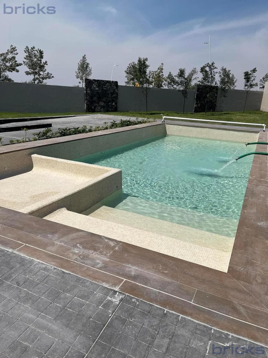 Apartment for rent, 2 bedrooms, ground floor, Zizana, Querétaro.
