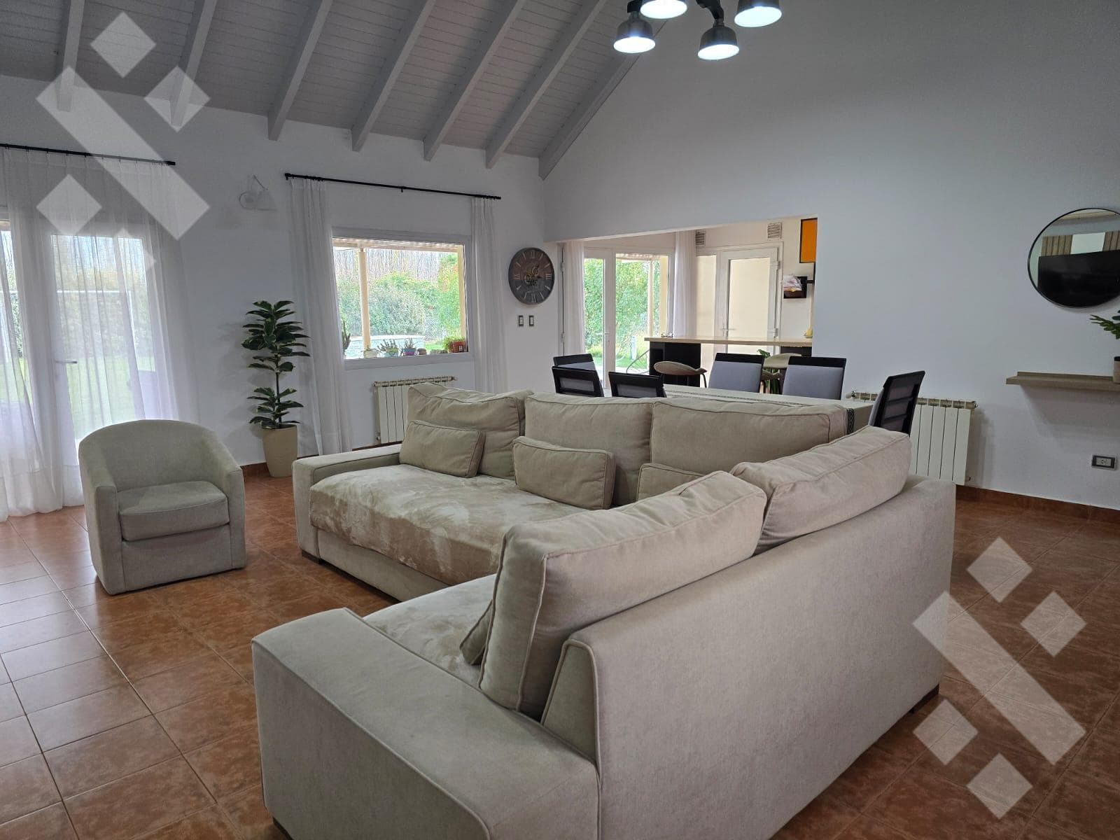 FOR SALE - HOUSE - 3 BEDROOMS - COMAHUE GOLF CLUB GATED COMMUNITY.
