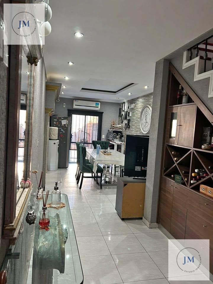 House for sale in Rodriguez, Bicentenario neighborhood, with a pool