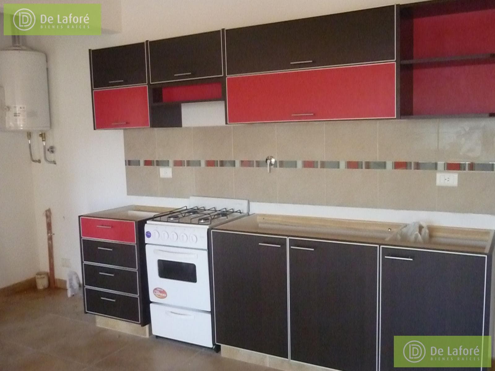 FOR RENT - 2-room apartment in Villa Adelina, no maintenance fees