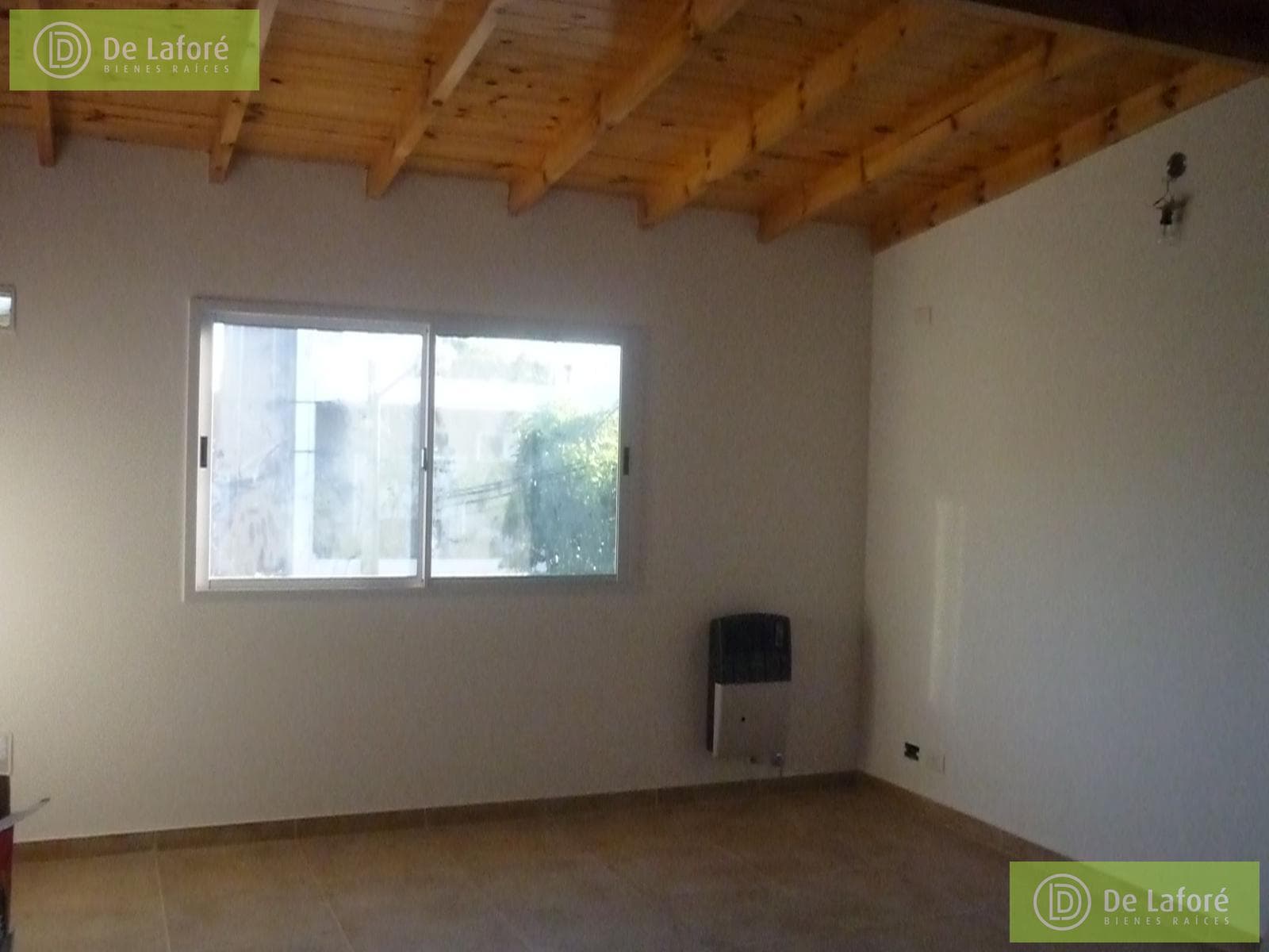 FOR RENT - 2-room apartment in Villa Adelina, no maintenance fees