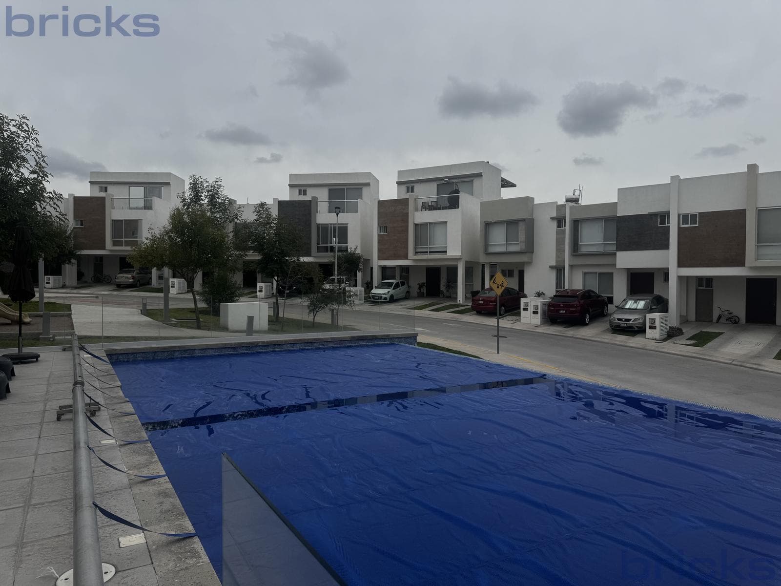 House for Rent: 3 Bedrooms, Studio on the Ground Floor, Furnished, Zakia