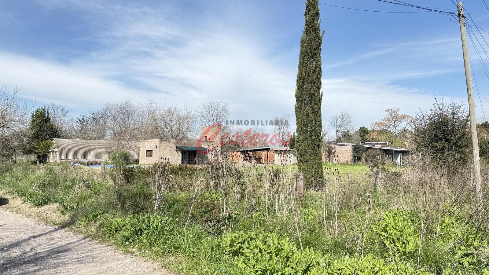 825 m² lot on Rosas Street, near the corner of Rivadavia — Villa Adriana — Cañuelas