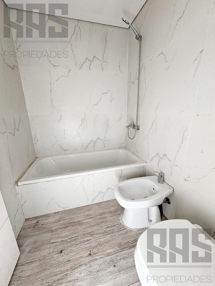 Brand-new 1-room apartment