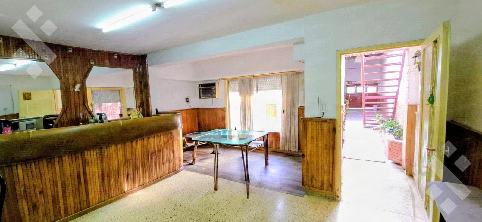 CASA EN VENTA 3 DORM CON LOCAL | Tucumán 400 – B° Santa Rosa | Cipolletti, Río Negro