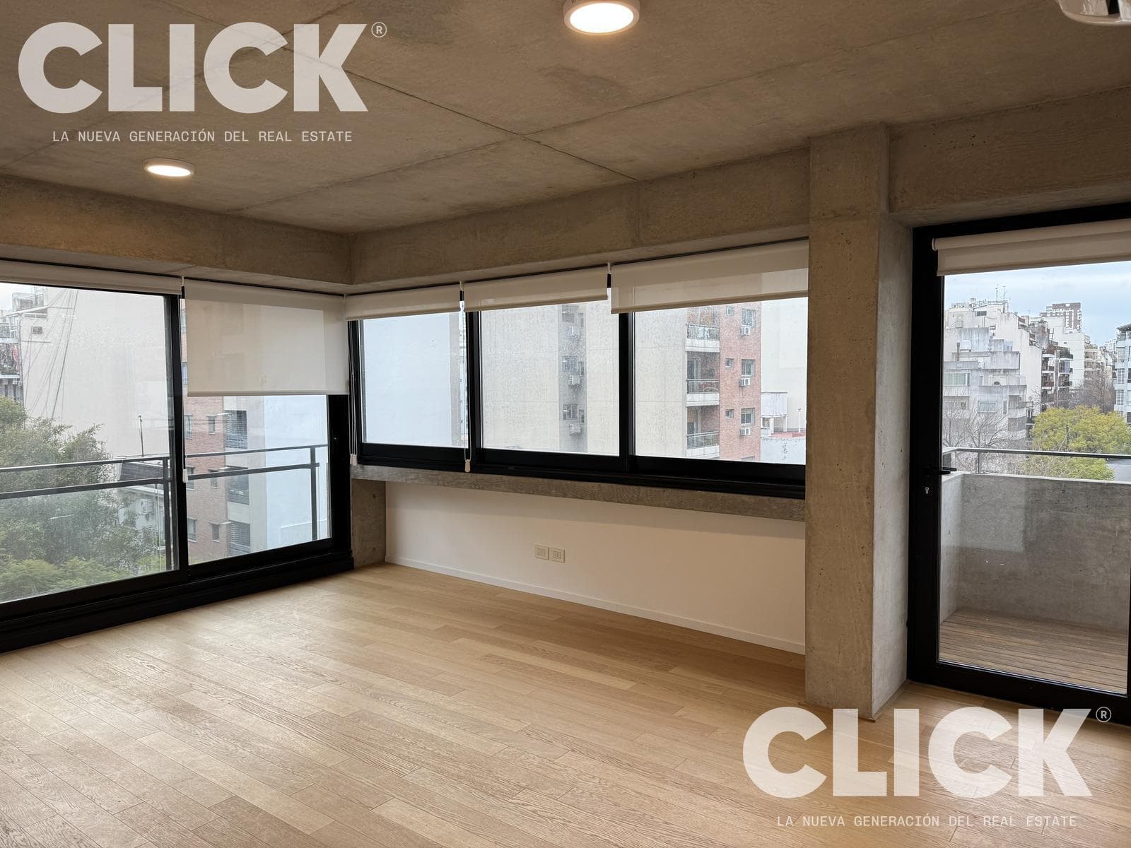 Apartment for rent, 2 bedrooms, with a garage and storage room.