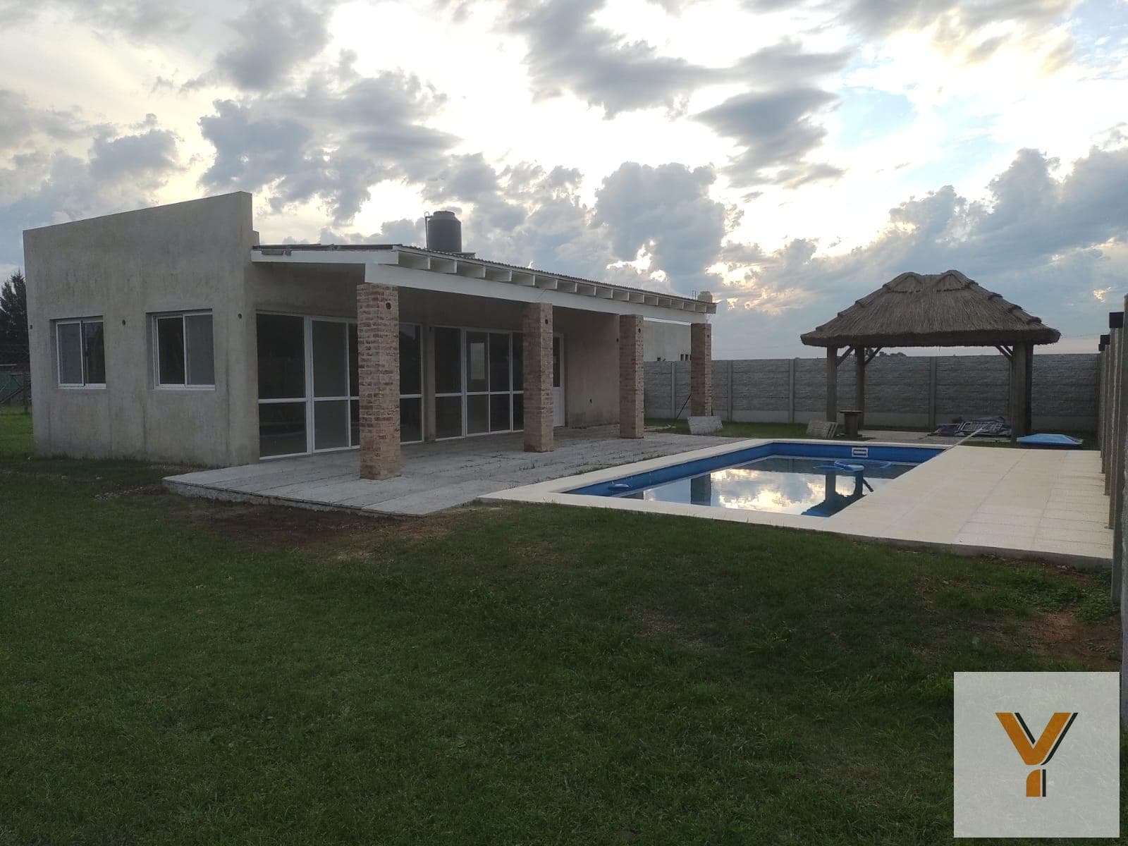 House for Sale - 1 Bedroom, 1 Bathroom - 1,880 mts - Coronel Brandsen