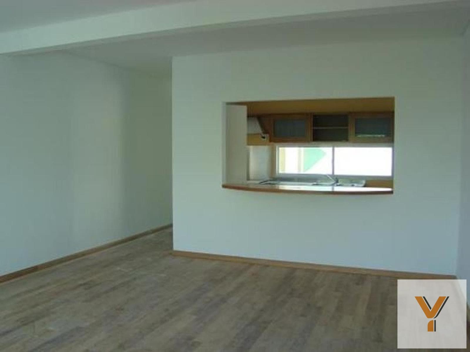 Apartment for Sale - 2 Bedrooms, 1 Bathroom - 89 m² - Coghlan