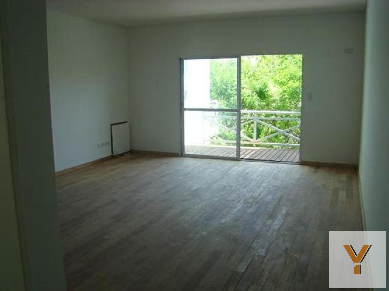 Apartment for Sale - 2 Bedrooms, 1 Bathroom - 89 m² - Coghlan