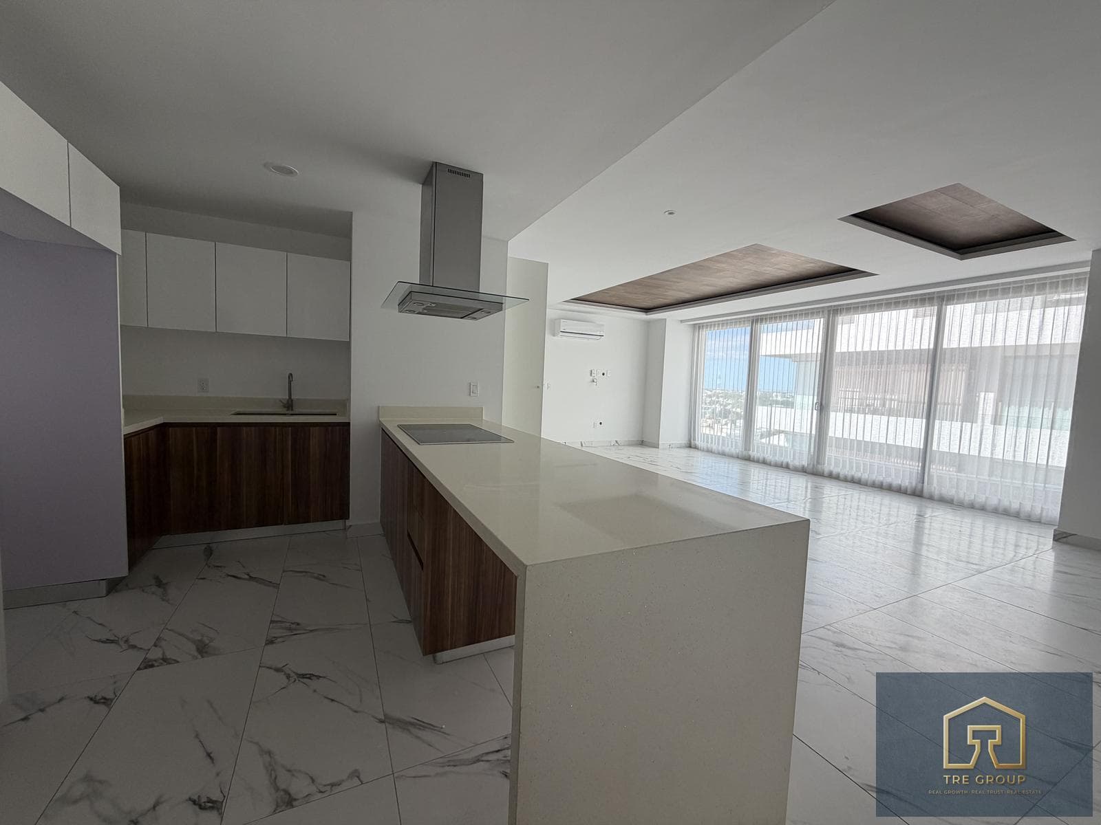 ICONO TOWERS APARTMENT FOR SALE, UNFURNISHED