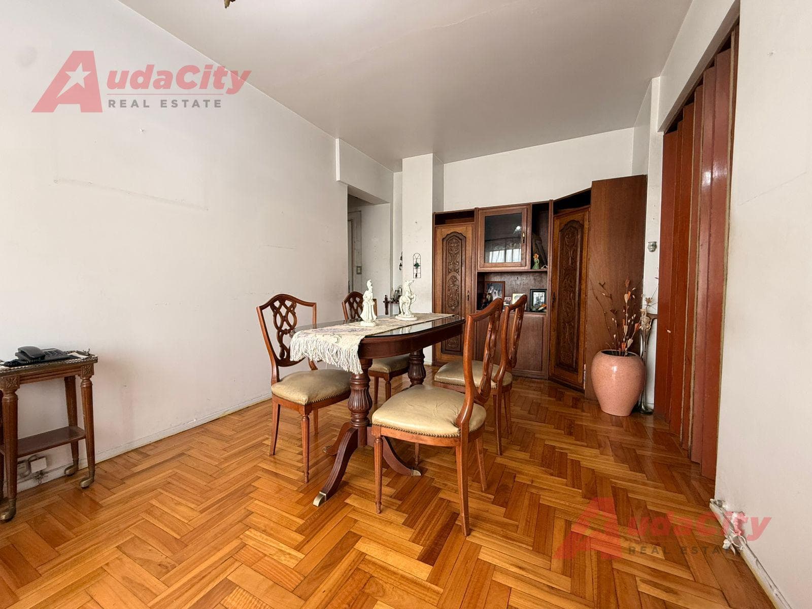 2-ROOM APARTMENT FOR SALE IN RAMOS MEJIA CENTRO, ON THE MAIN STREET, ONE BLOCK FROM THE TRAIN STATION