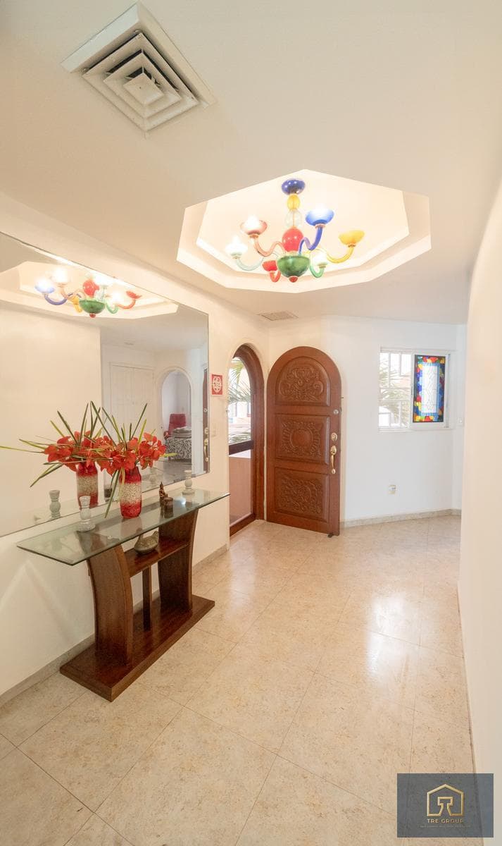 3-BEDROOM OCEANFRONT APARTMENT