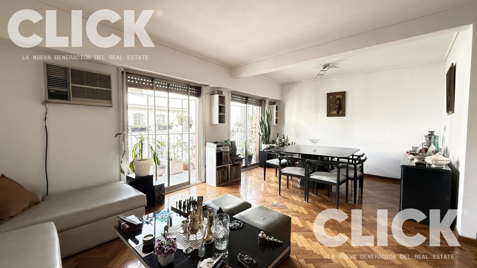 Spacious 4-Room Apartment with Two Balconies and Open Views for Sale in Palermo
