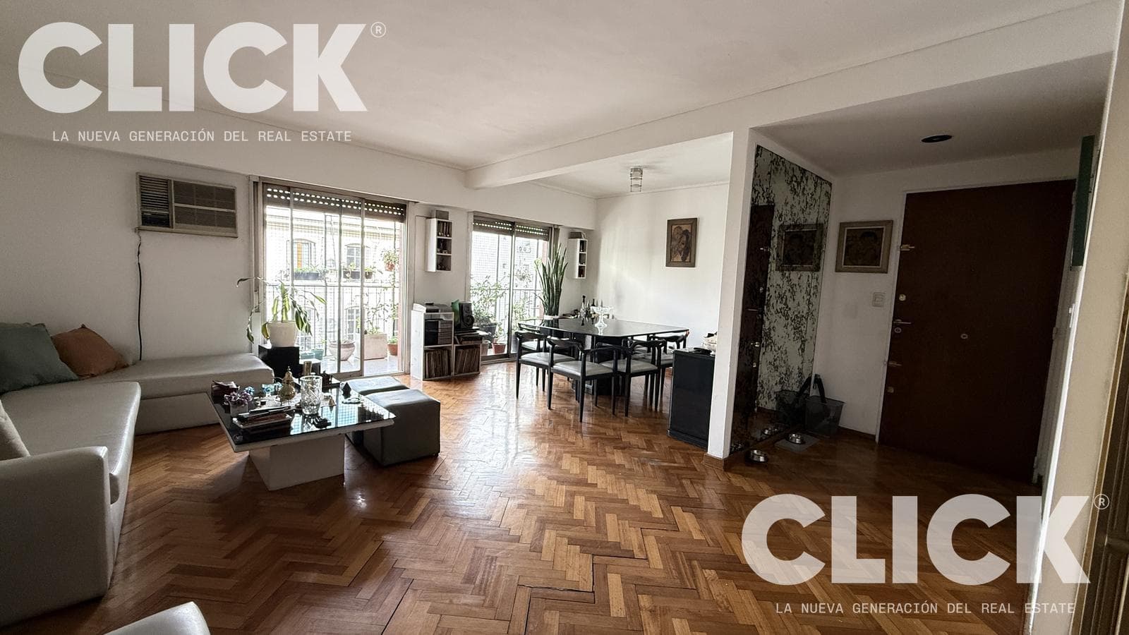 Spacious 4-Room Apartment with Two Balconies and Open Views for Sale in Palermo