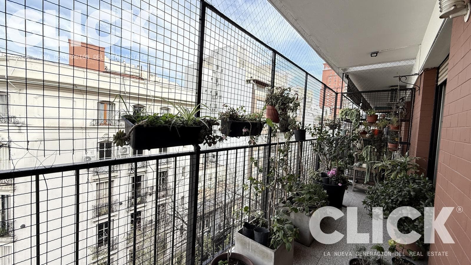 Spacious 4-Room Apartment with Two Balconies and Open Views for Sale in Palermo