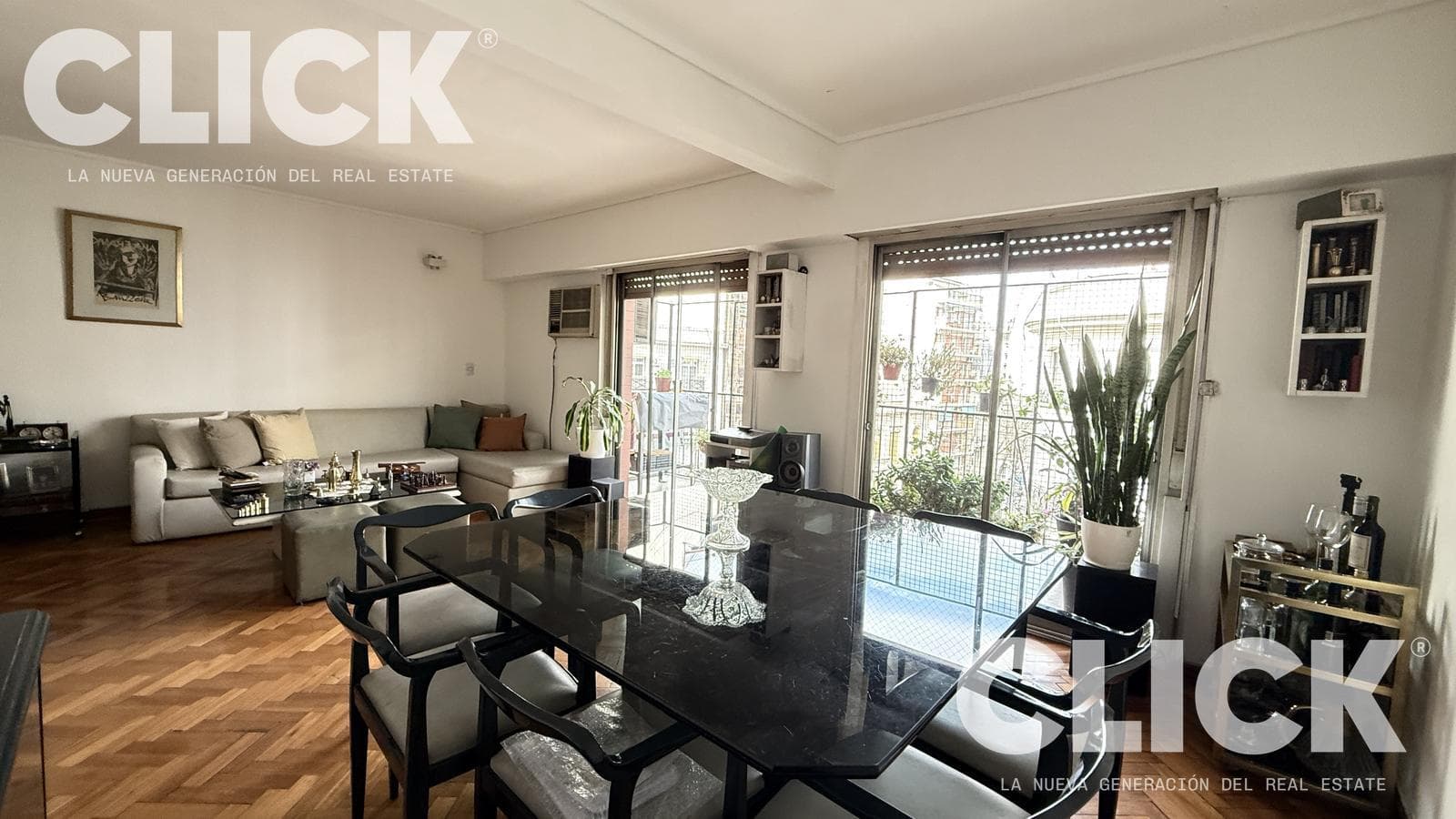 Spacious 4-Room Apartment with Two Balconies and Open Views for Sale in Palermo