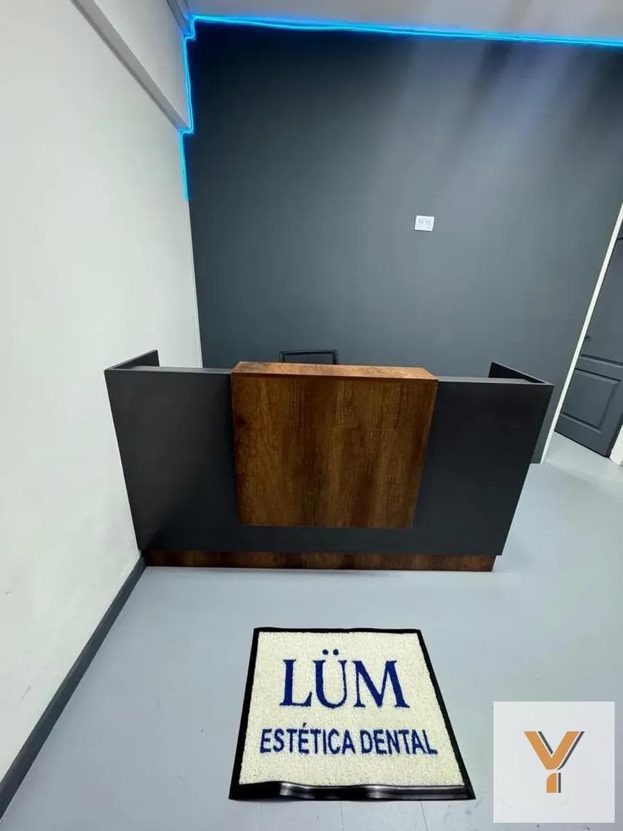Business for Rent - - 40 meters - Monserrat