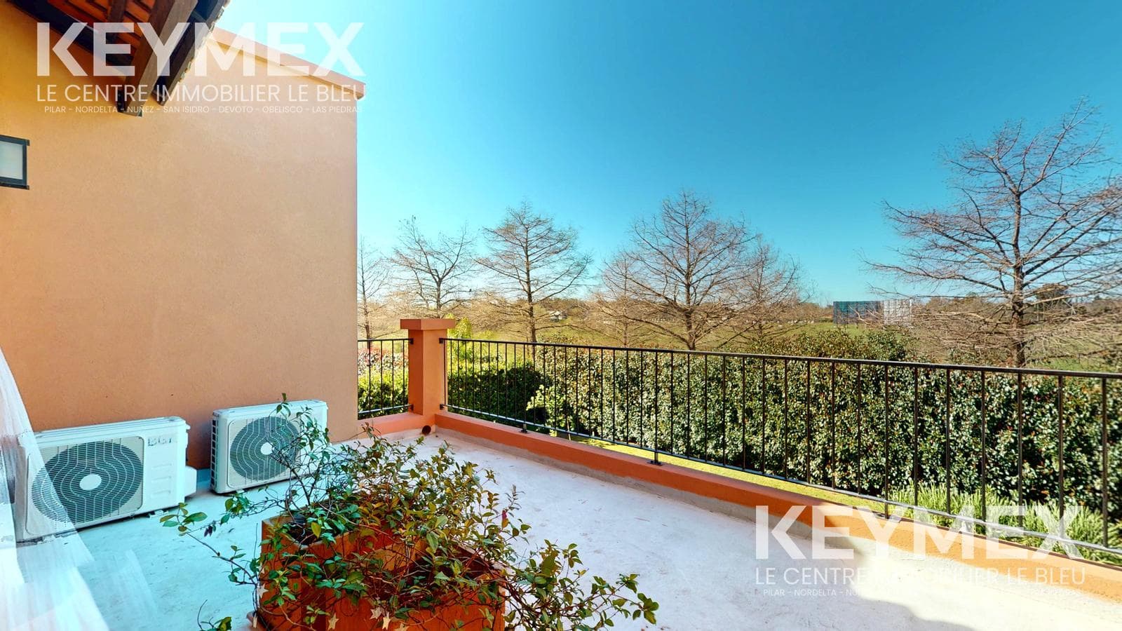 5-ROOM HOUSE FOR SALE IN AYRES PLAZA