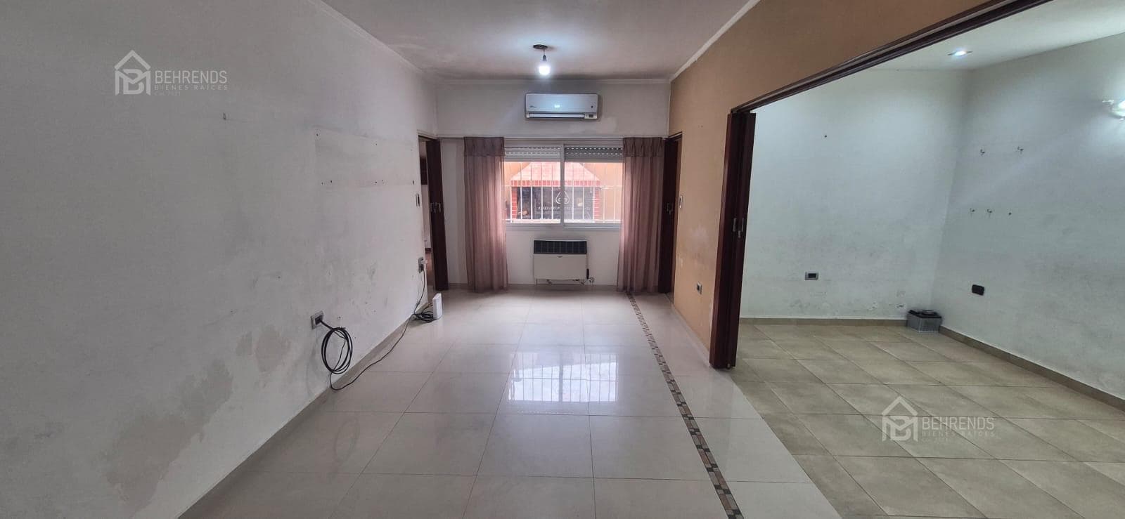 High-quality townhouse with garage, patio, and grill – Tolosa