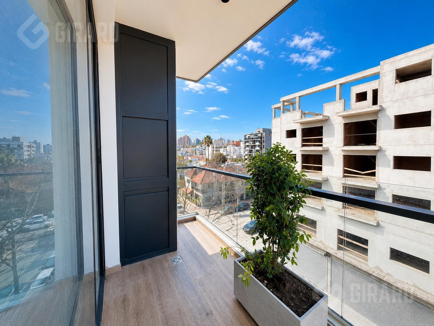 Brand-New 3-Room Apartment for Sale in the Guemes Area