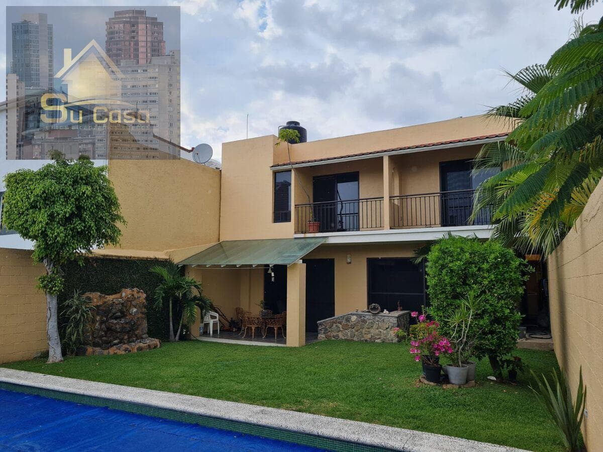 House for sale in a neighborhood in Cuernavaca.