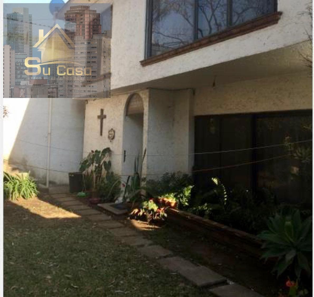 House in Ahuatepec, Cuernavaca (6 bedrooms) For Sale / For Rent
