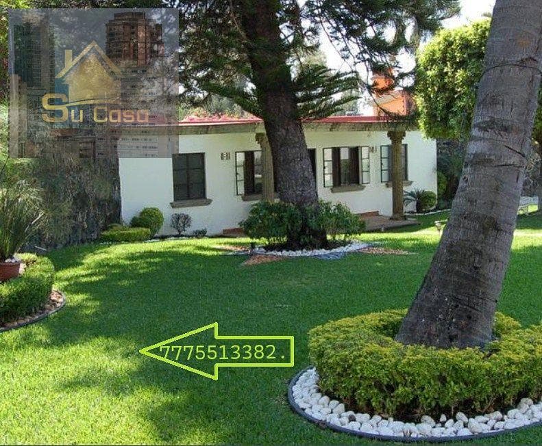 Casa con alberca en PALMIRA.