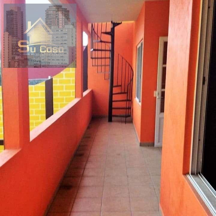 Single-family home in North Cuernavaca ("Papayos") with 4 apartments and 1 commercial space