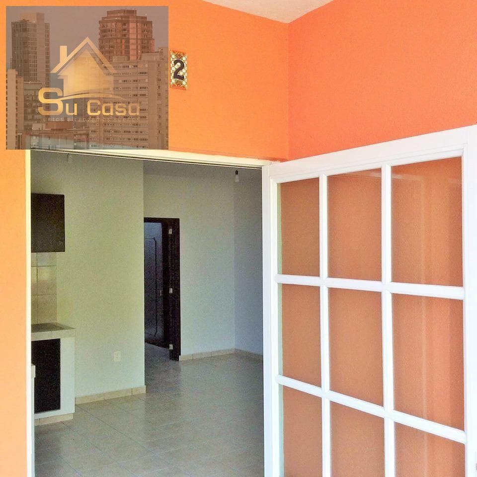 Single-family home in North Cuernavaca ("Papayos") with 4 apartments and 1 commercial space