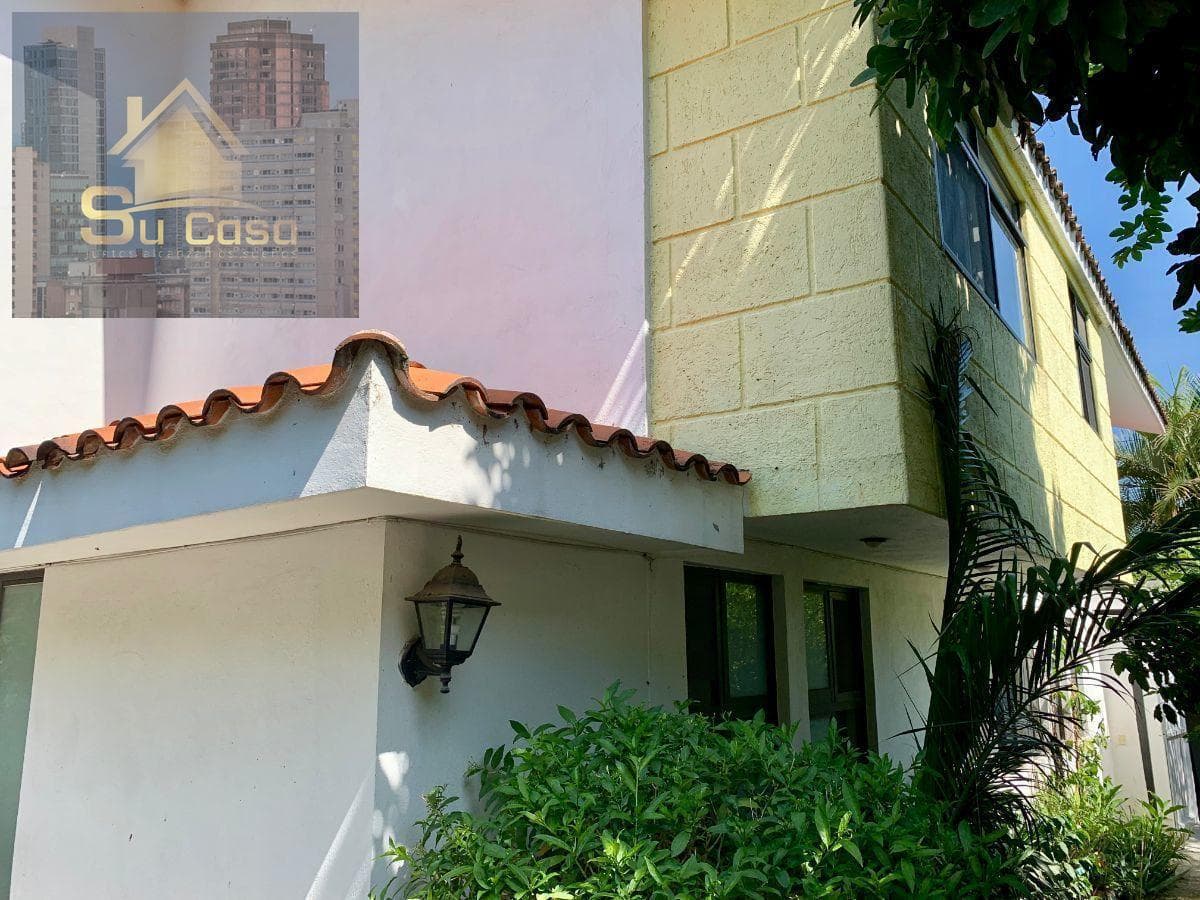 Two-story house in the Sumiya Jiutepec neighborhood, Mor. 4 bedrooms