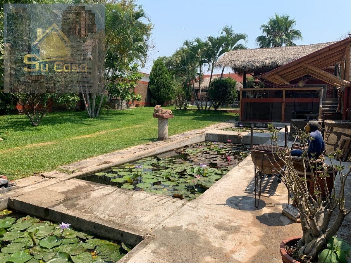 House in Tetecala, Mor. "Deeded" 4 bedrooms, pool, garden, rustic kitchen