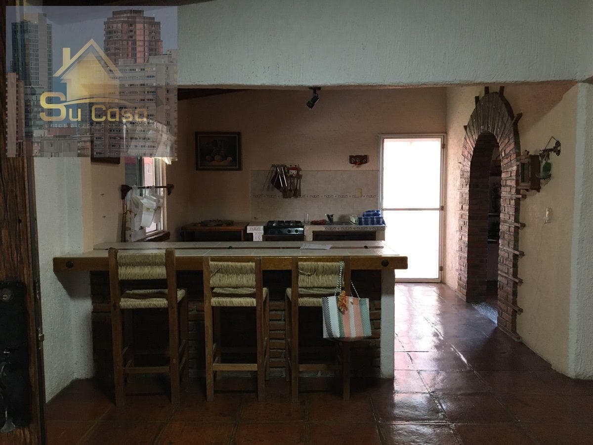 House in Tetecala, Mor. "Deeded" 4 bedrooms, pool, garden, rustic kitchen