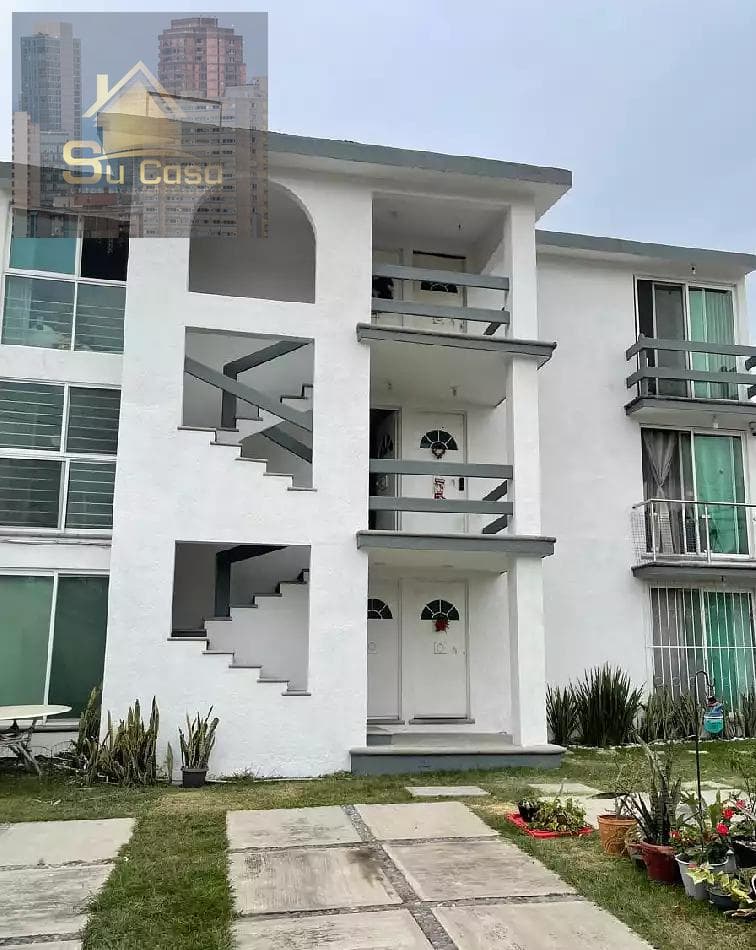 Very comfortable apartment on the 2nd floor.