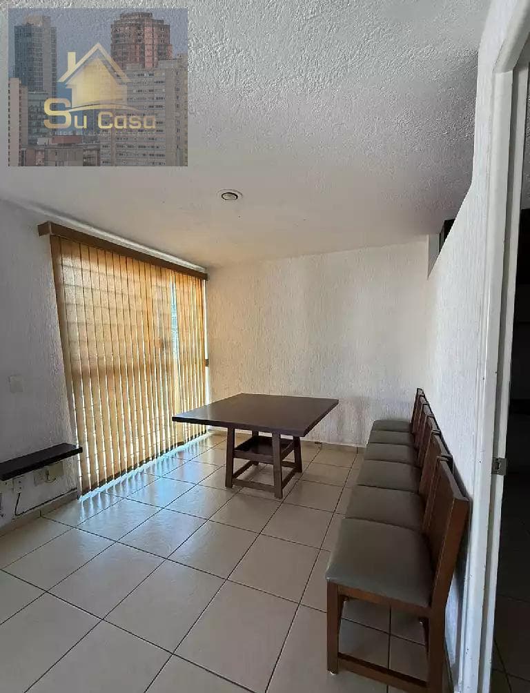 Very comfortable apartment on the 2nd floor.