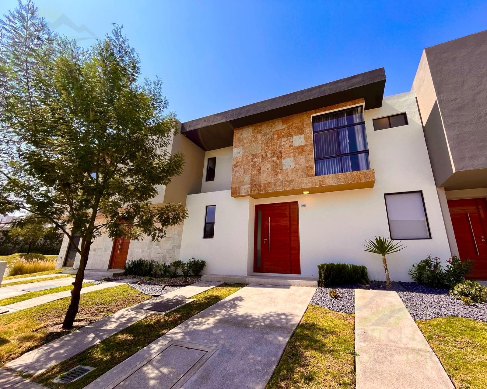 House with a Bedroom on the Ground Floor for Sale in Zibata, Querétaro