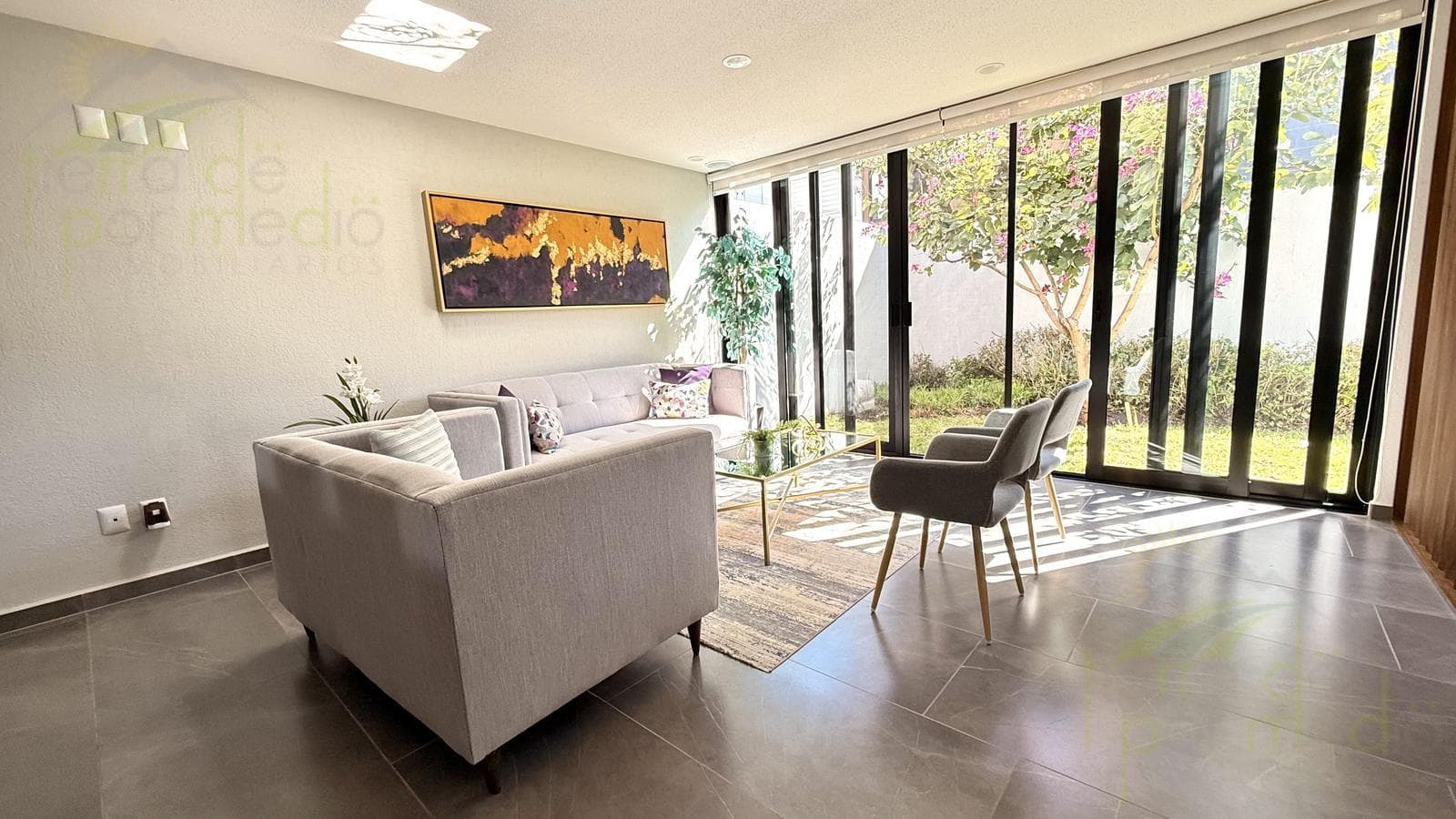One-Story House with 3 Bedrooms, TV Room, and Large Garden in Zibatá, Querétaro