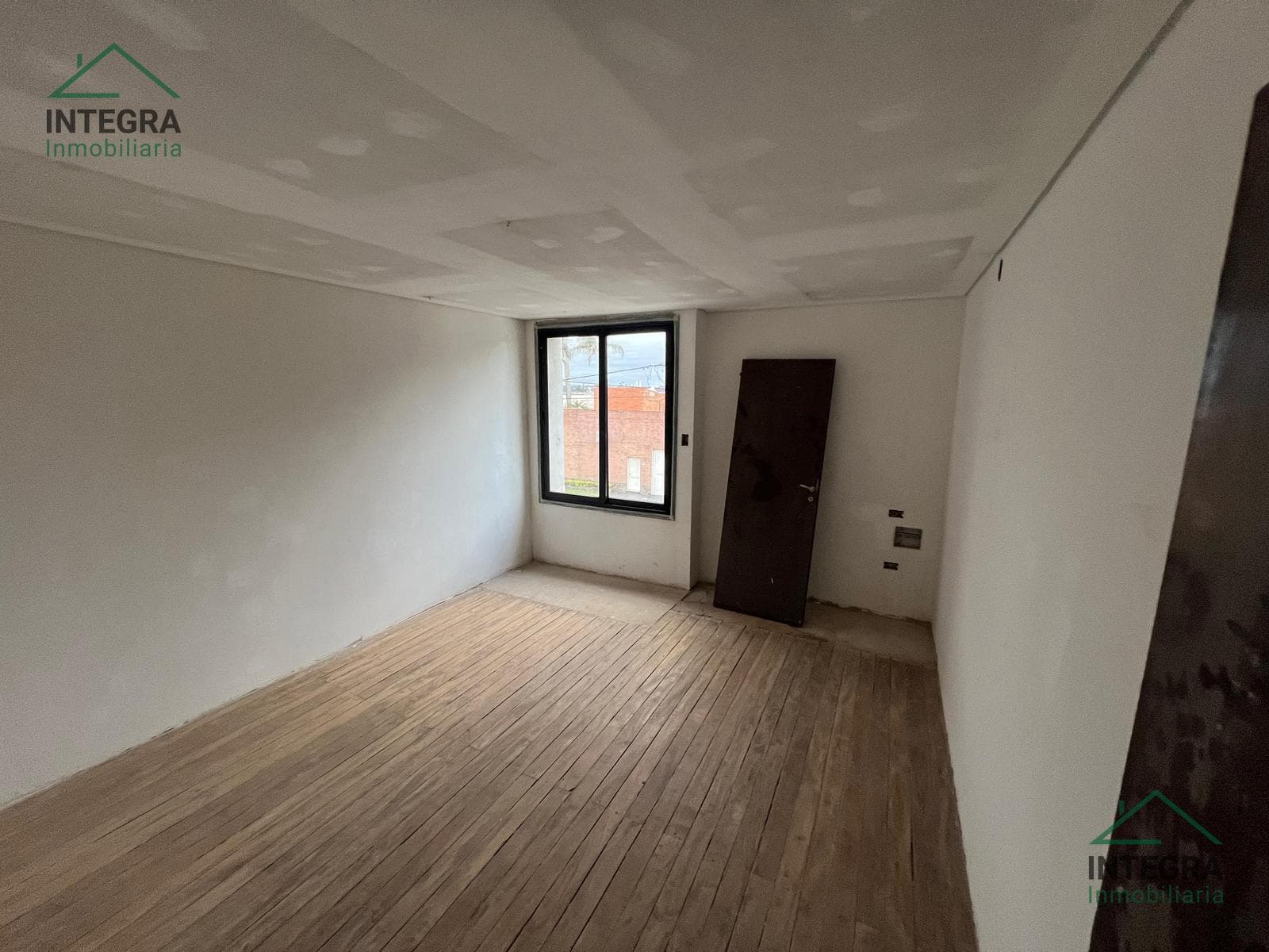 For Sale - Duplex Eligible for a Mortgage in Posadas