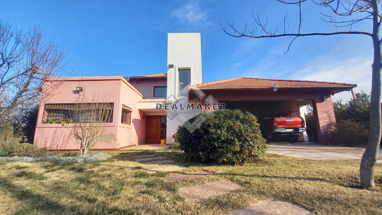 House in the Solar del Plata Neighborhood