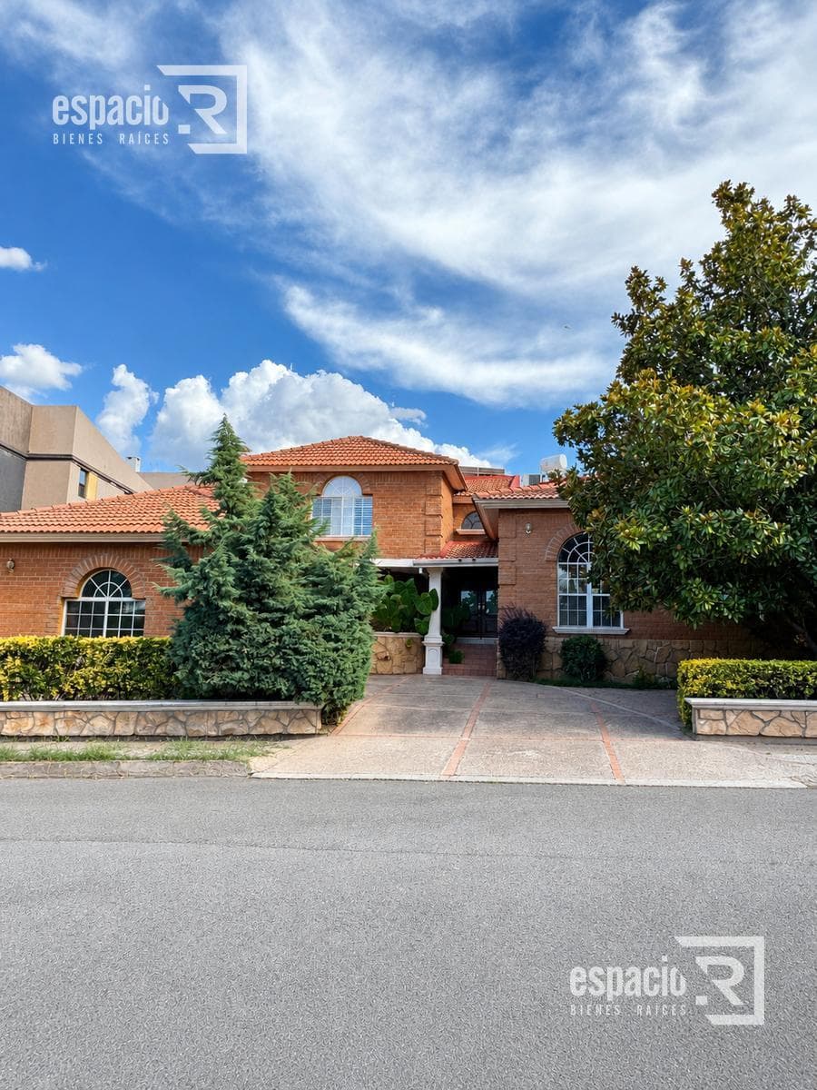 HOUSE FOR RENT OR SALE IN THE LAS HACIENDAS SUBDIVISION