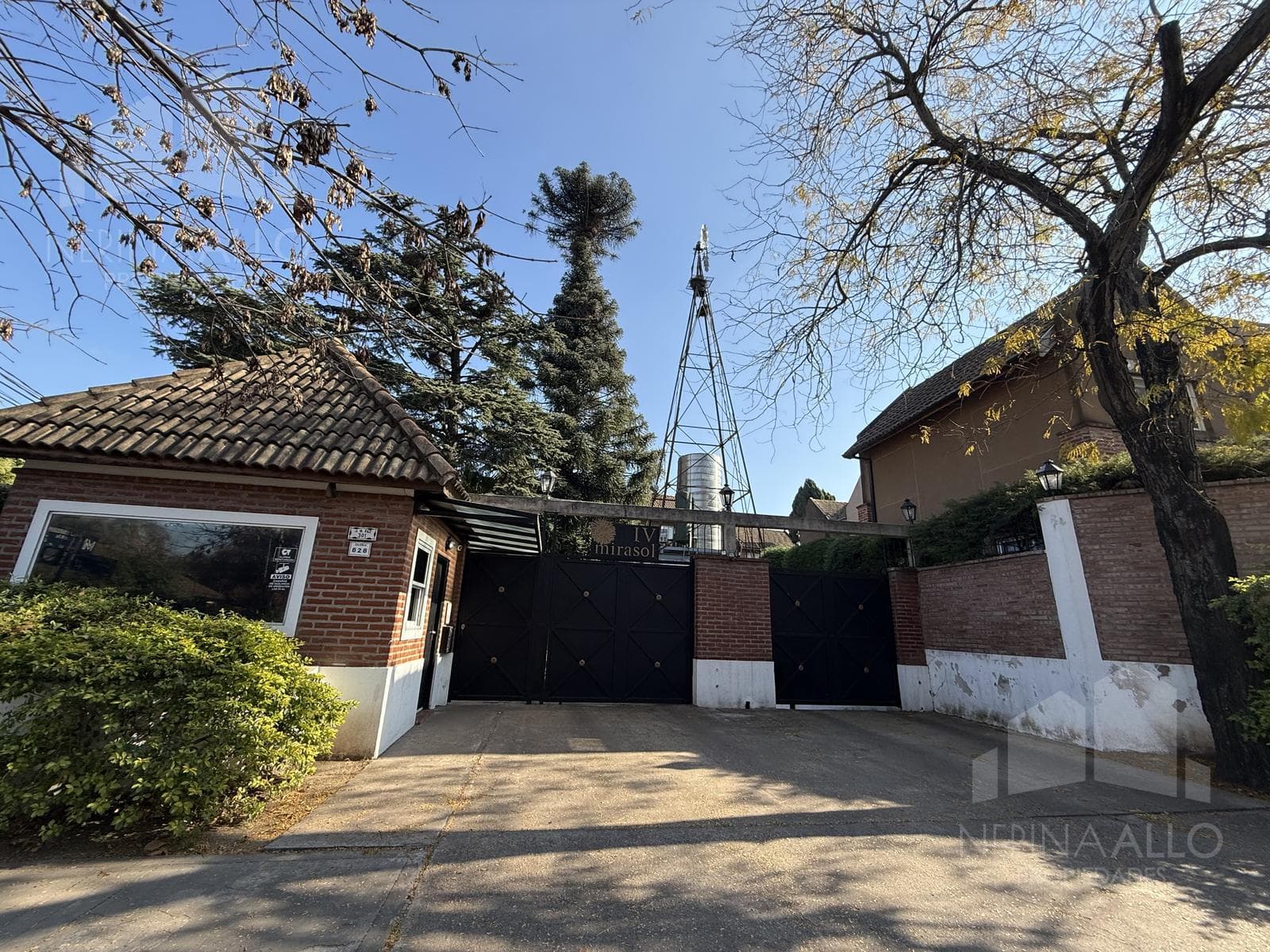 4-ROOM APARTMENT FOR SALE WITH TWO PARKING SPACES IN ITUZAINGÓ