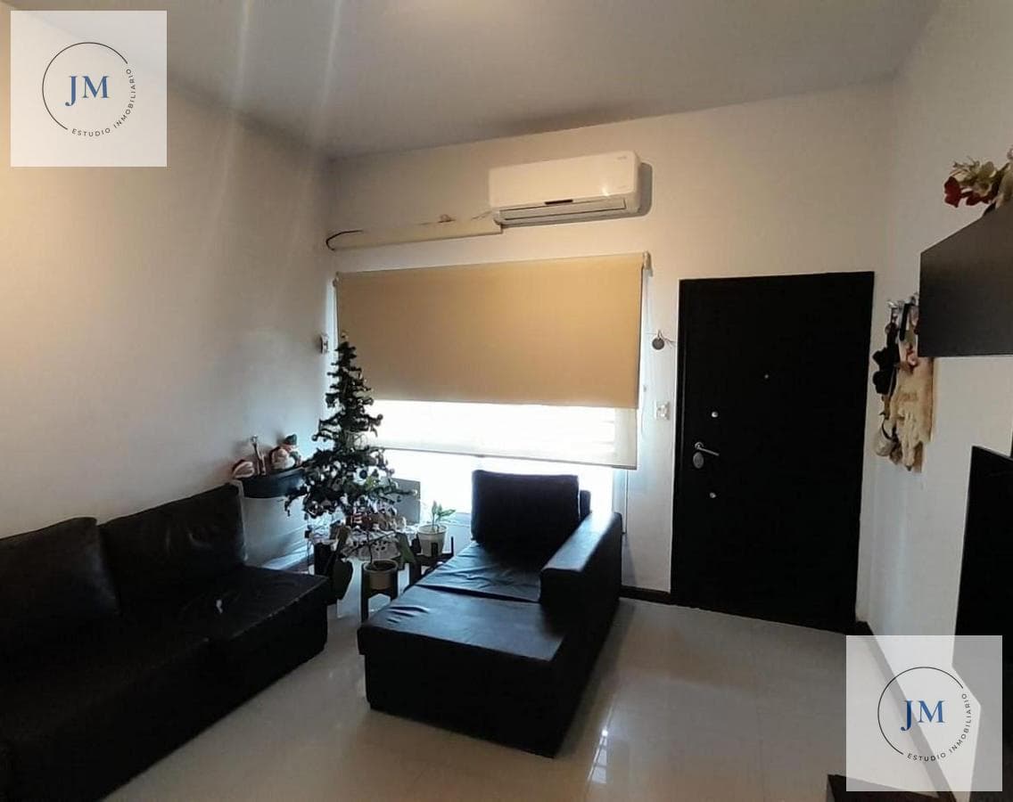 House for sale in San Justo, 4 rooms, outdoor dining area, grill, and yard