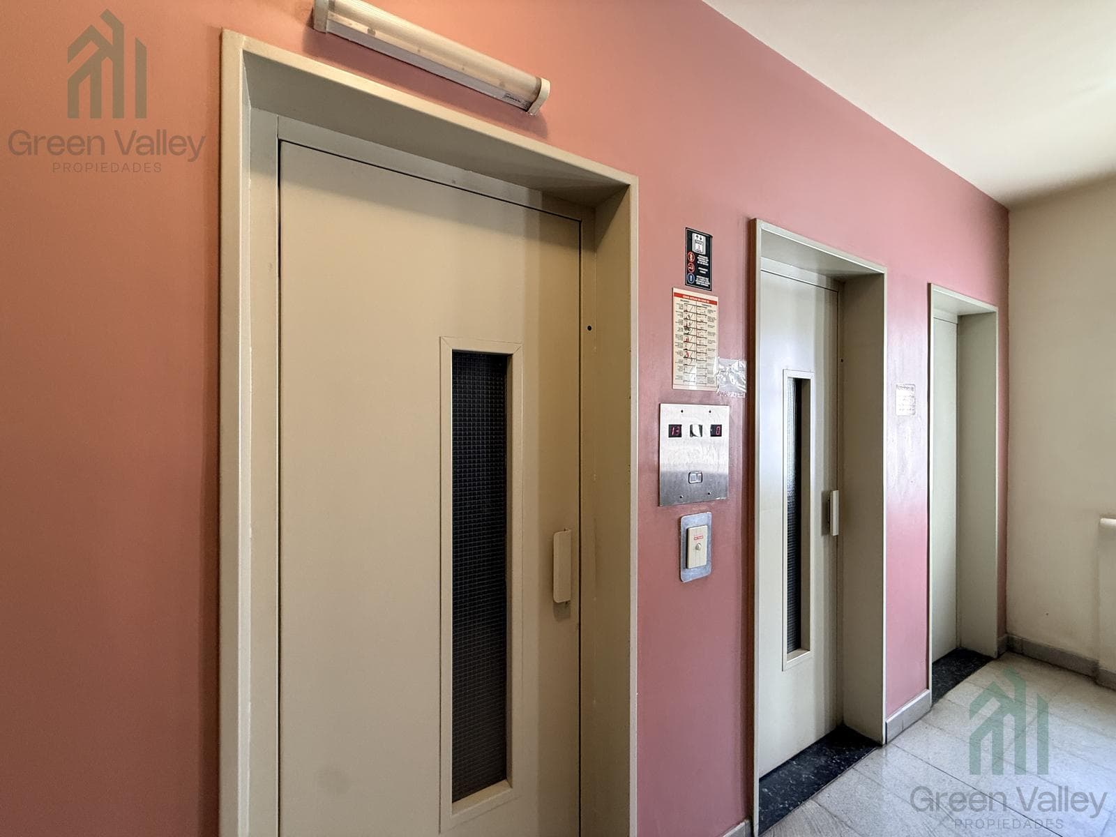 3-Bedroom Apartment for Sale in the Piazza Mendoza Building