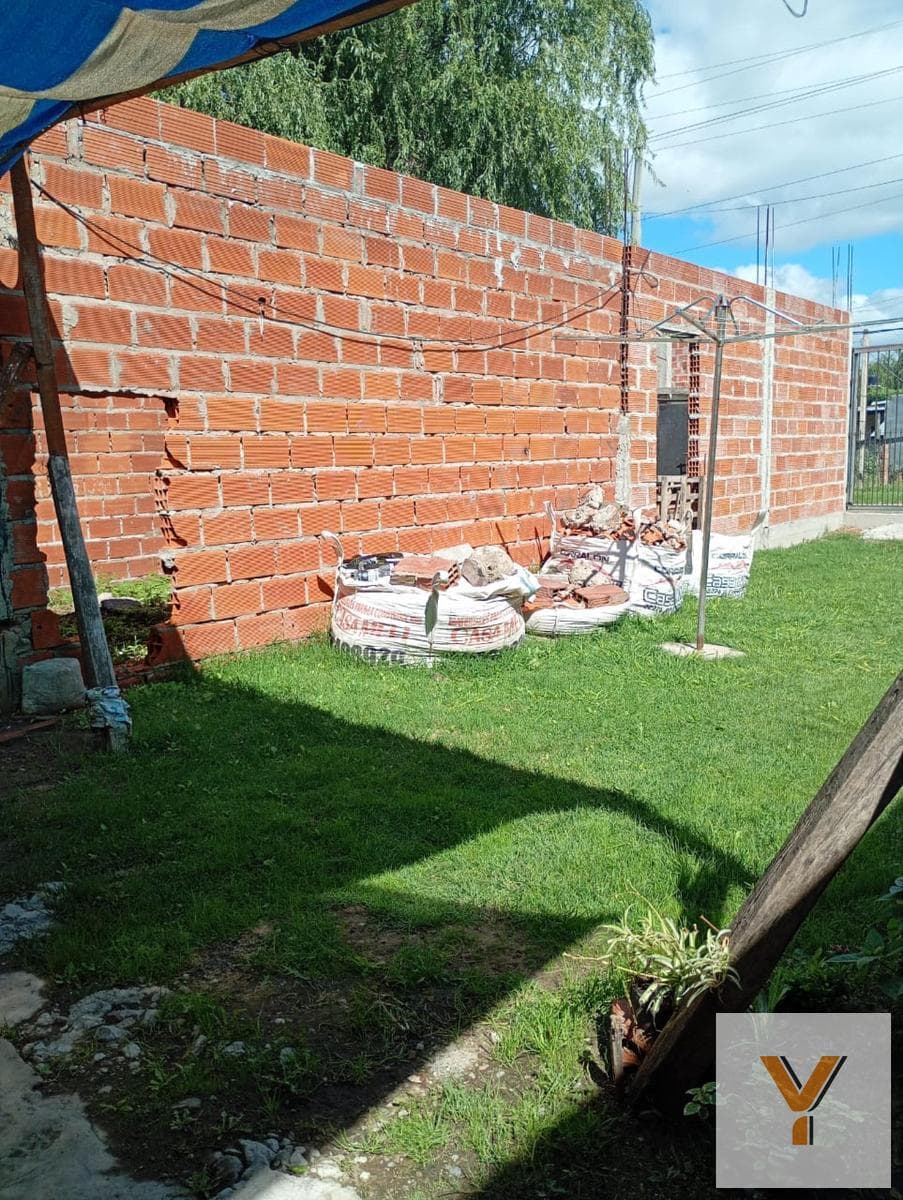 House for Sale - 1 Bedroom, 1 Bathroom - 500 meters - Ezeiza