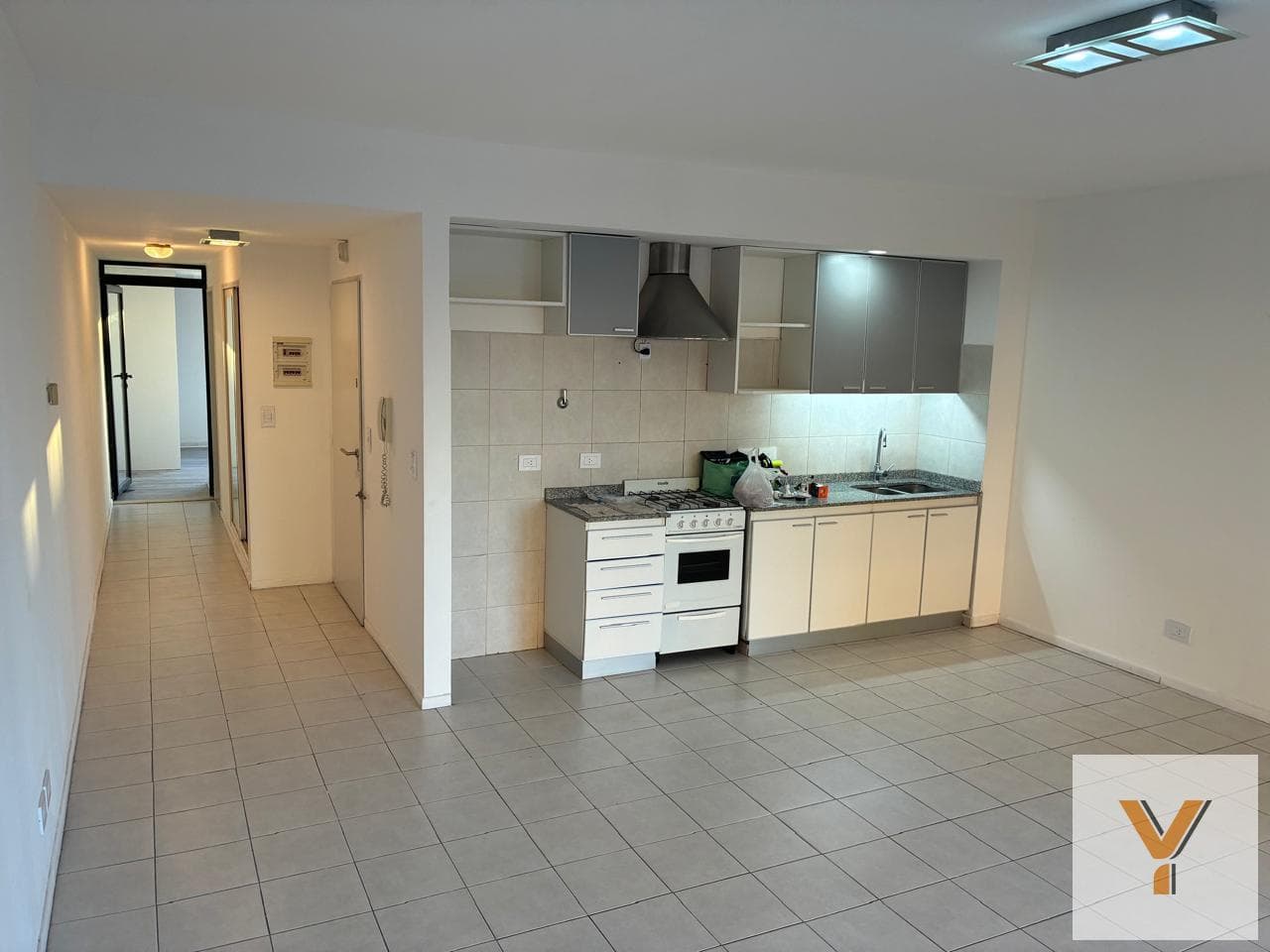 Apartment for Sale - 1 Bedroom, 1 Bathroom - 52 m² - Monserrat