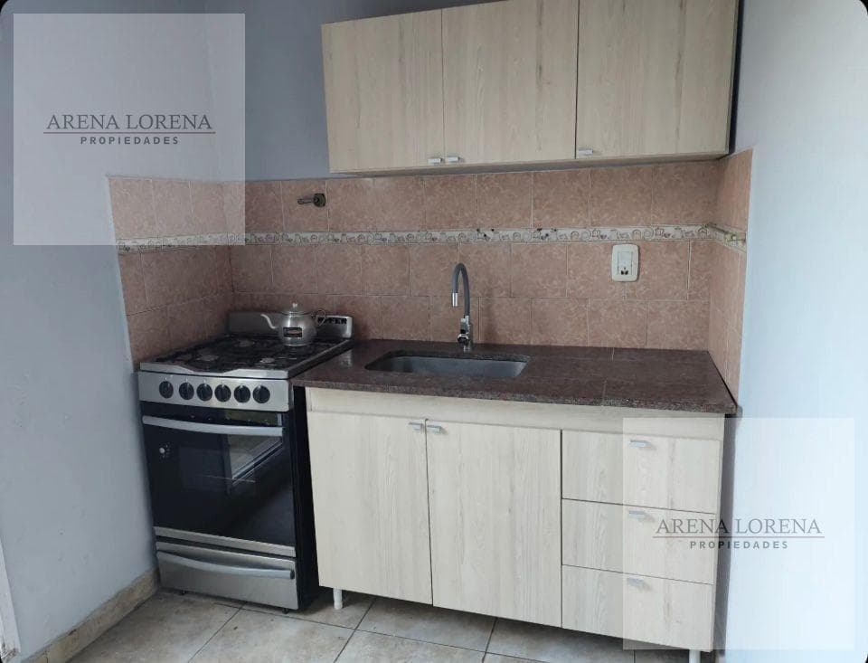 3-Room Duplex for Rent in Ituzaingó Norte