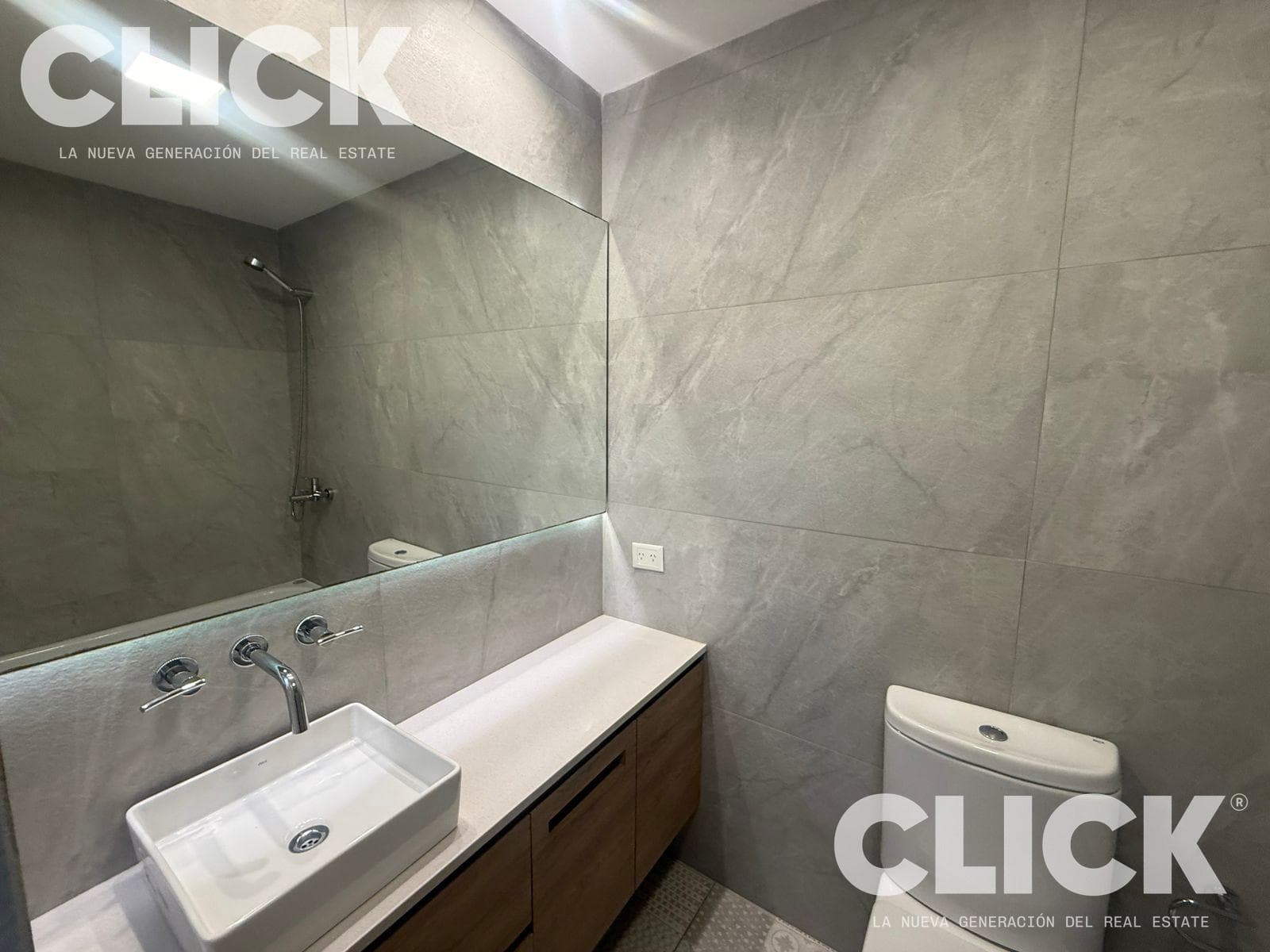 3-Bedroom Apartment for Rent—High-End Remodeled.