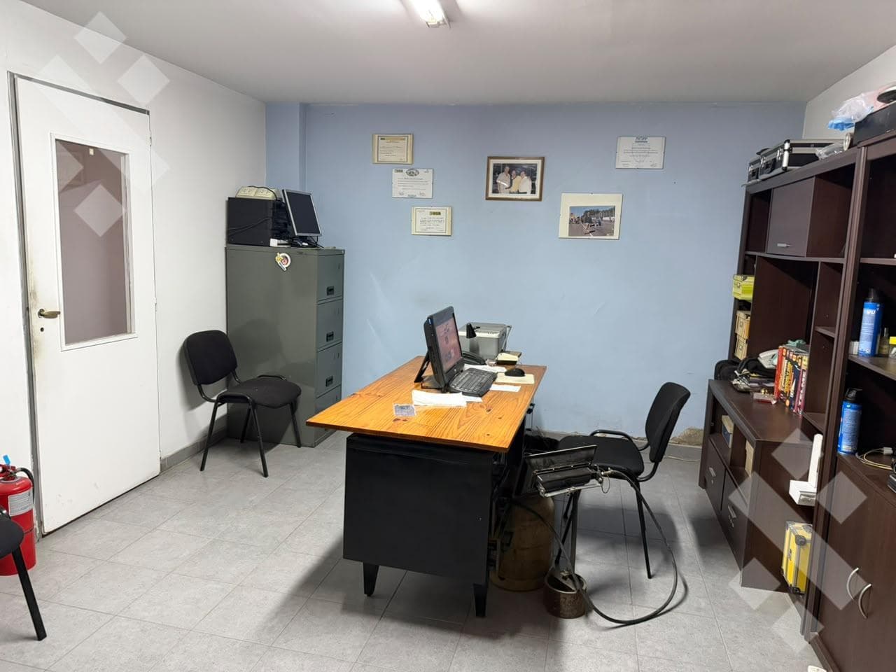 For Rent | Warehouse with Offices | Angel Edelman 162 | Neuquén