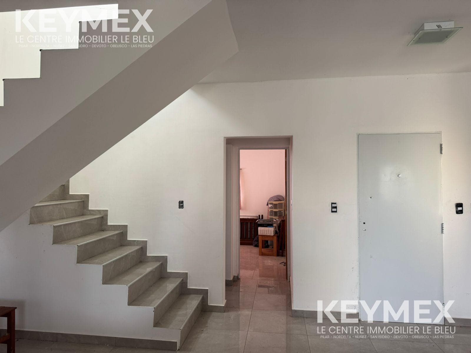 6-Room House for Sale in Santa Lucia, Pilar del Este